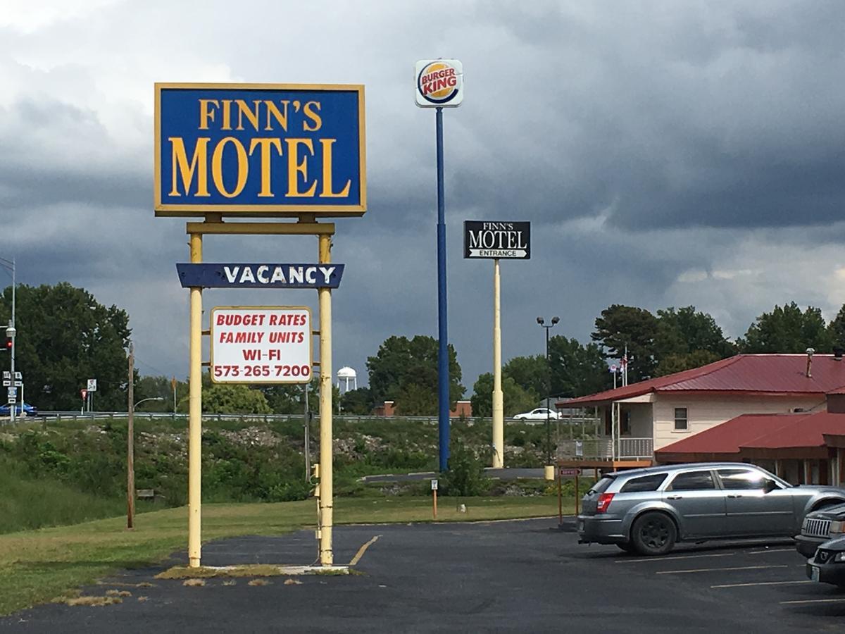 Finn'S Motel Saint James Extérieur photo